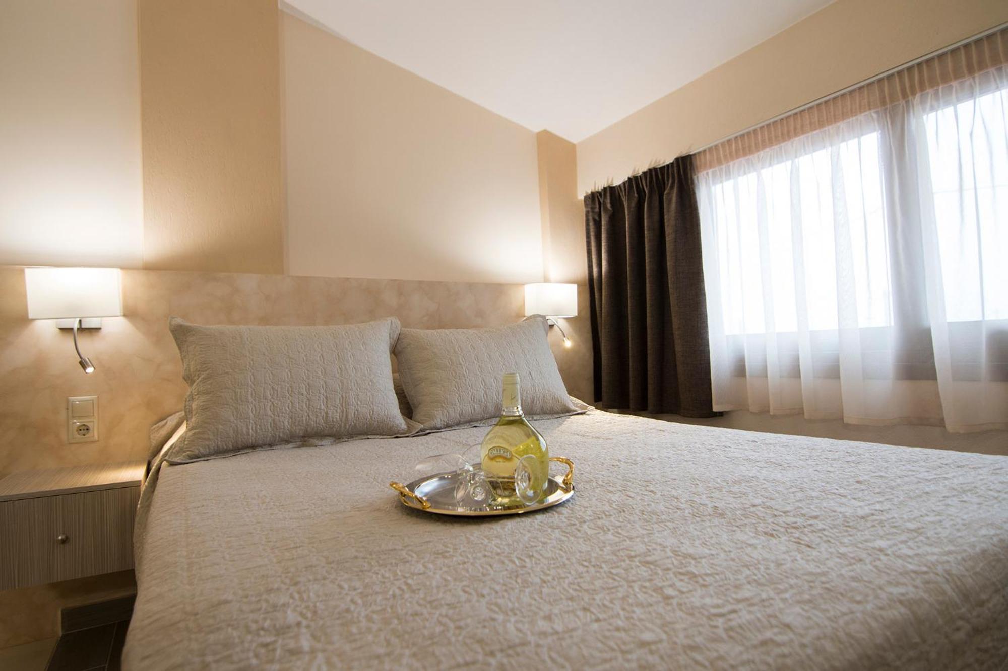 Elia Luxury Apartments สตาวรอส ภายนอก รูปภาพ