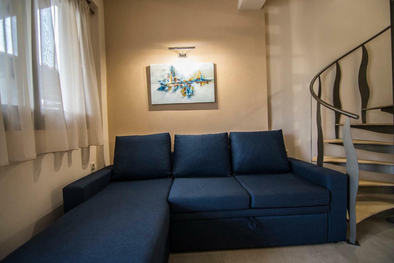 Elia Luxury Apartments สตาวรอส ภายนอก รูปภาพ