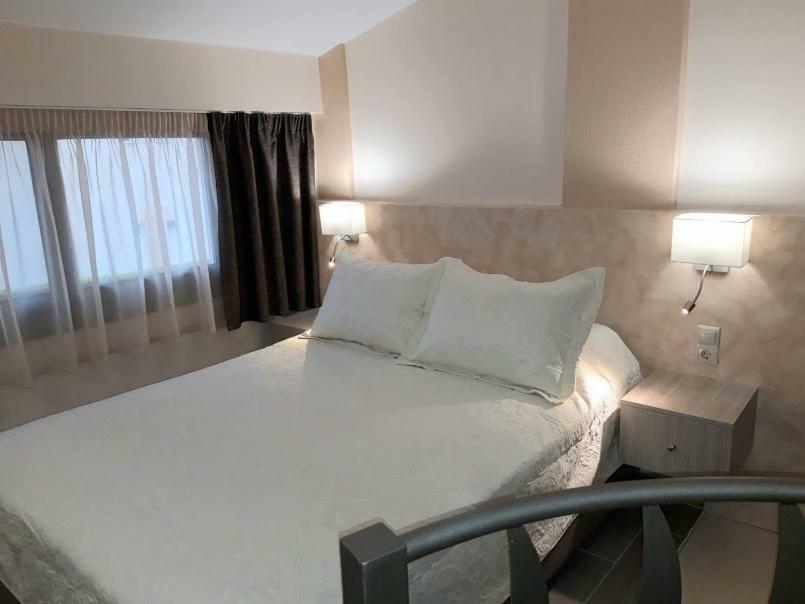 Elia Luxury Apartments สตาวรอส ภายนอก รูปภาพ